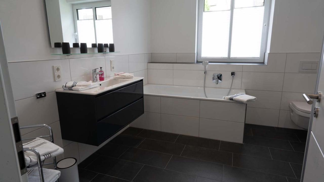 Neu Mont Royal Suiten 2 Bis 4 Personen Traben-Trarbach Exteriör bild