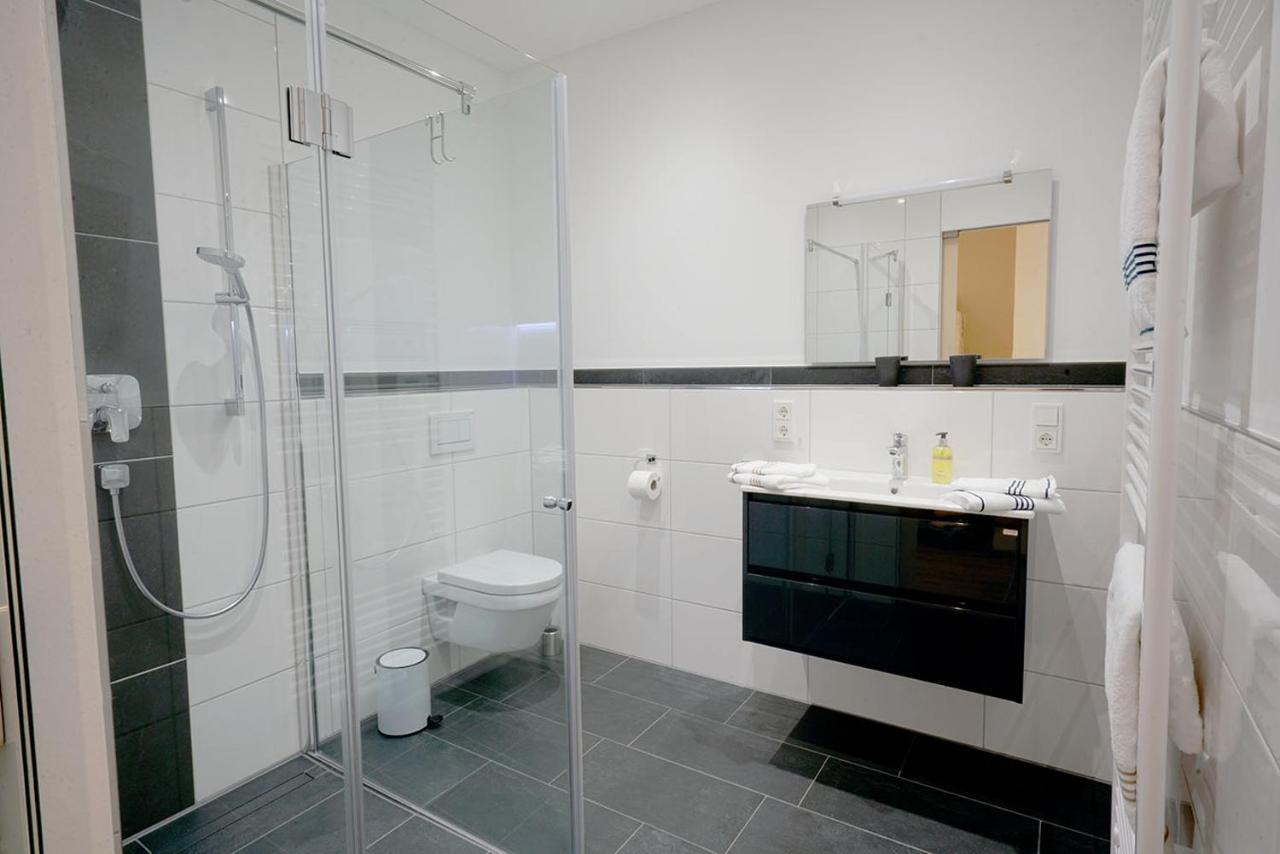 Neu Mont Royal Suiten 2 Bis 4 Personen Traben-Trarbach Exteriör bild